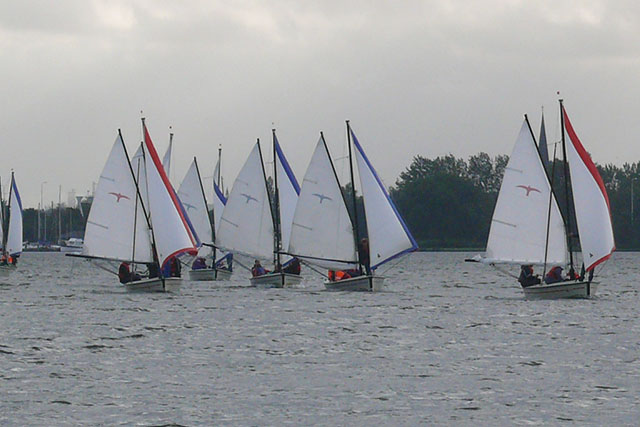 zeilregatta op het meer